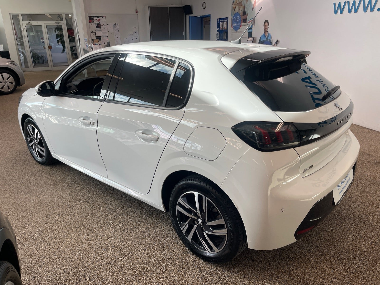 undefined Peugeot 208 fra 2022