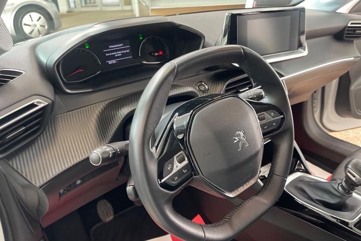 undefined Peugeot 208 fra 2022