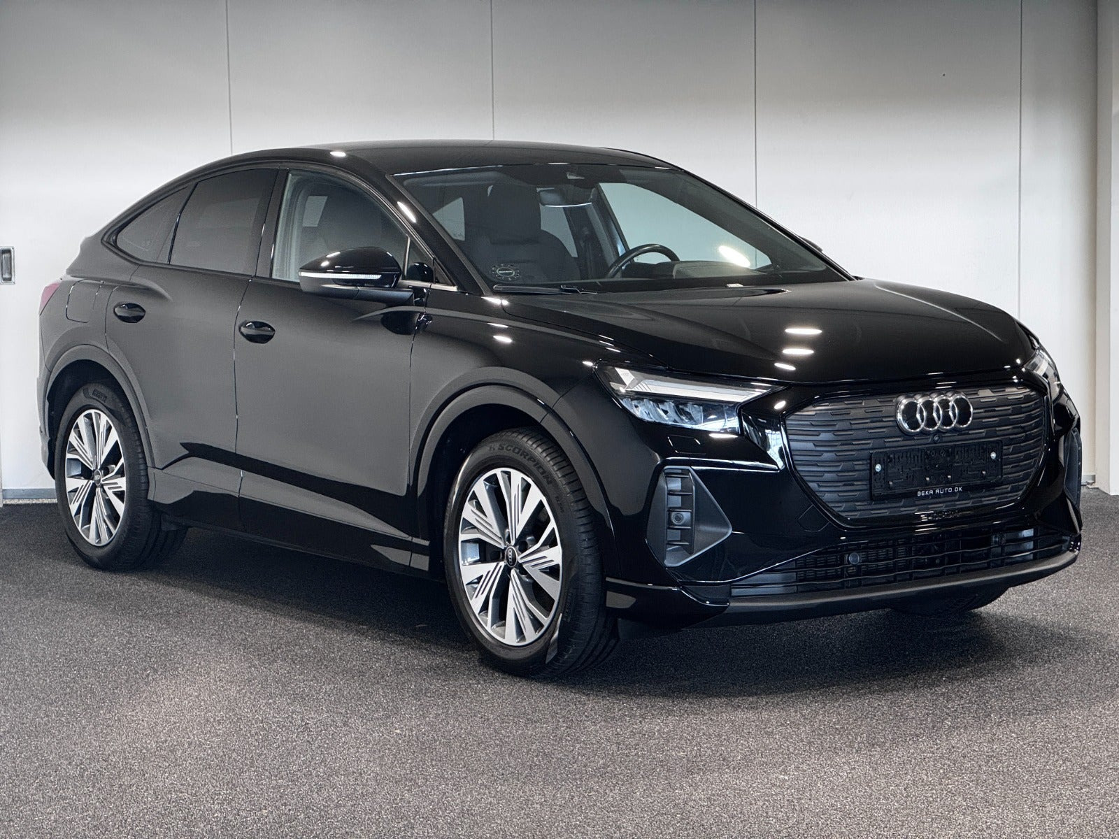 Sort Audi Q4 e-tron fra 2023