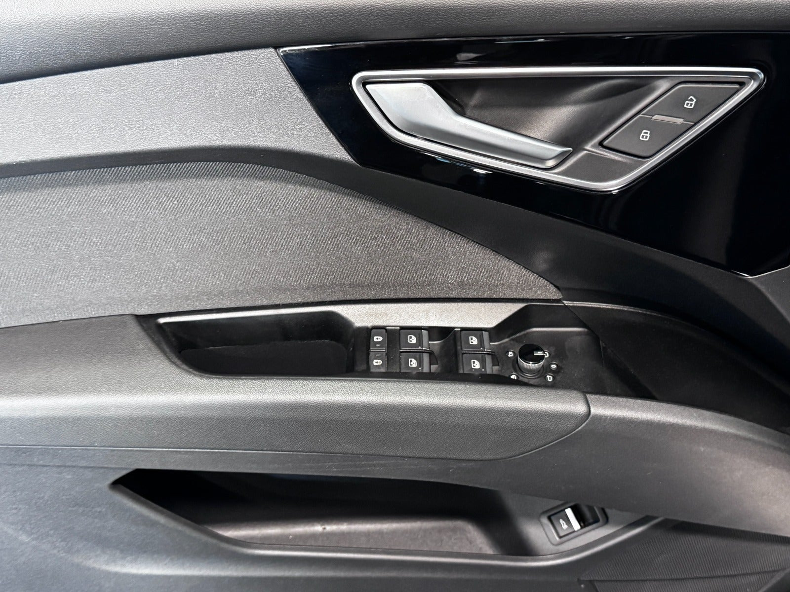 Sort Audi Q4 e-tron fra 2023