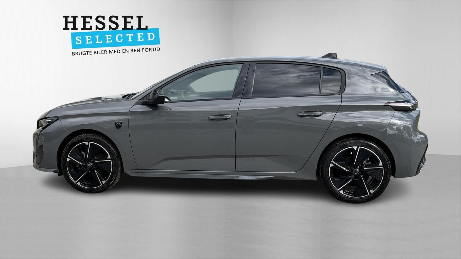 Grå Peugeot E-308 fra 2024