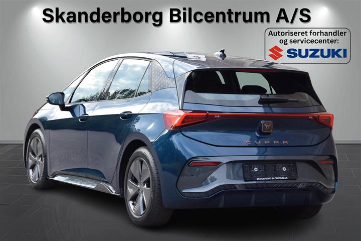 Blå Cupra Born fra 2024