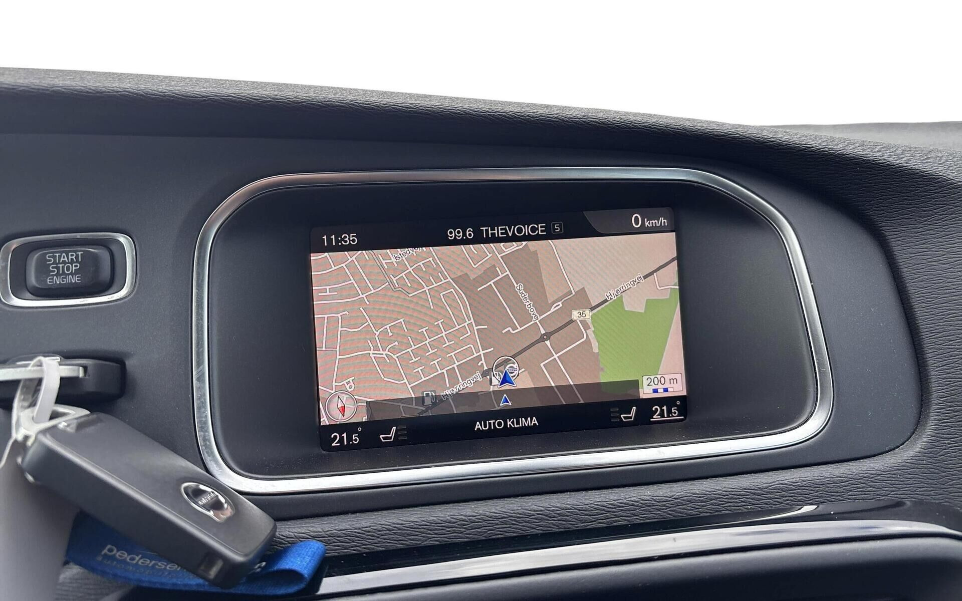 Hvid Volvo V40 fra 2019