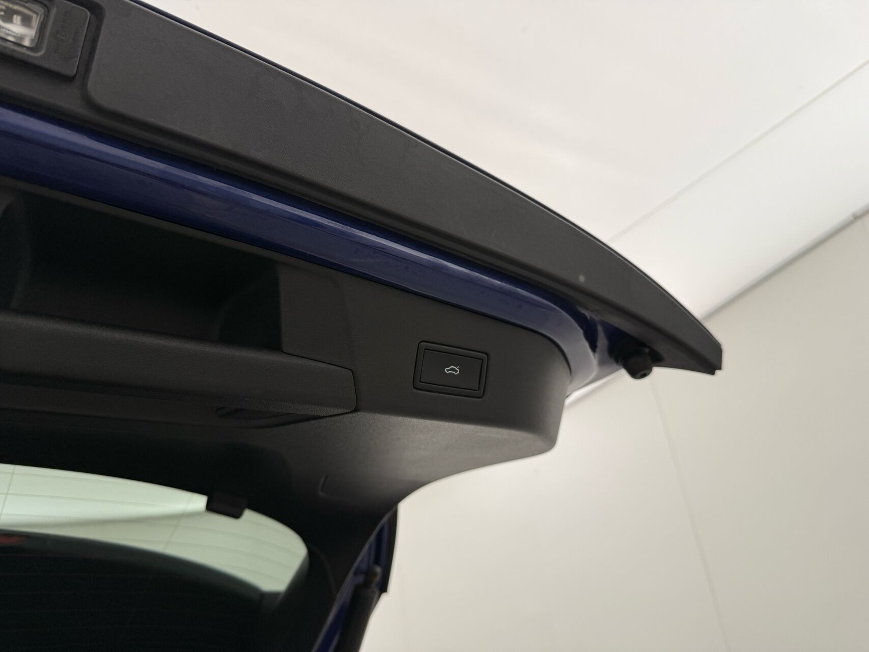 Blå VW ID.4 fra 2023