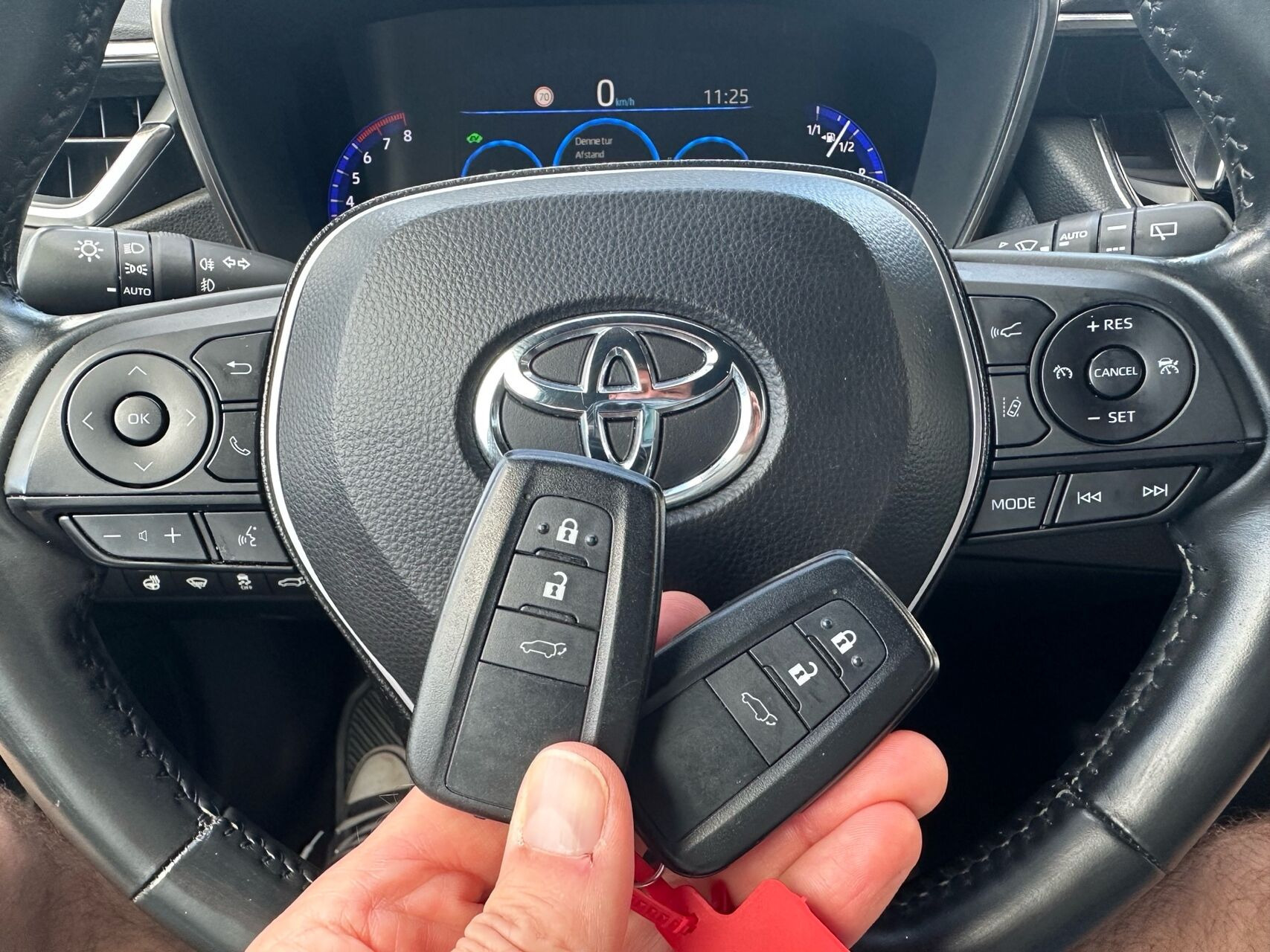 Hvid Toyota Corolla fra 2019