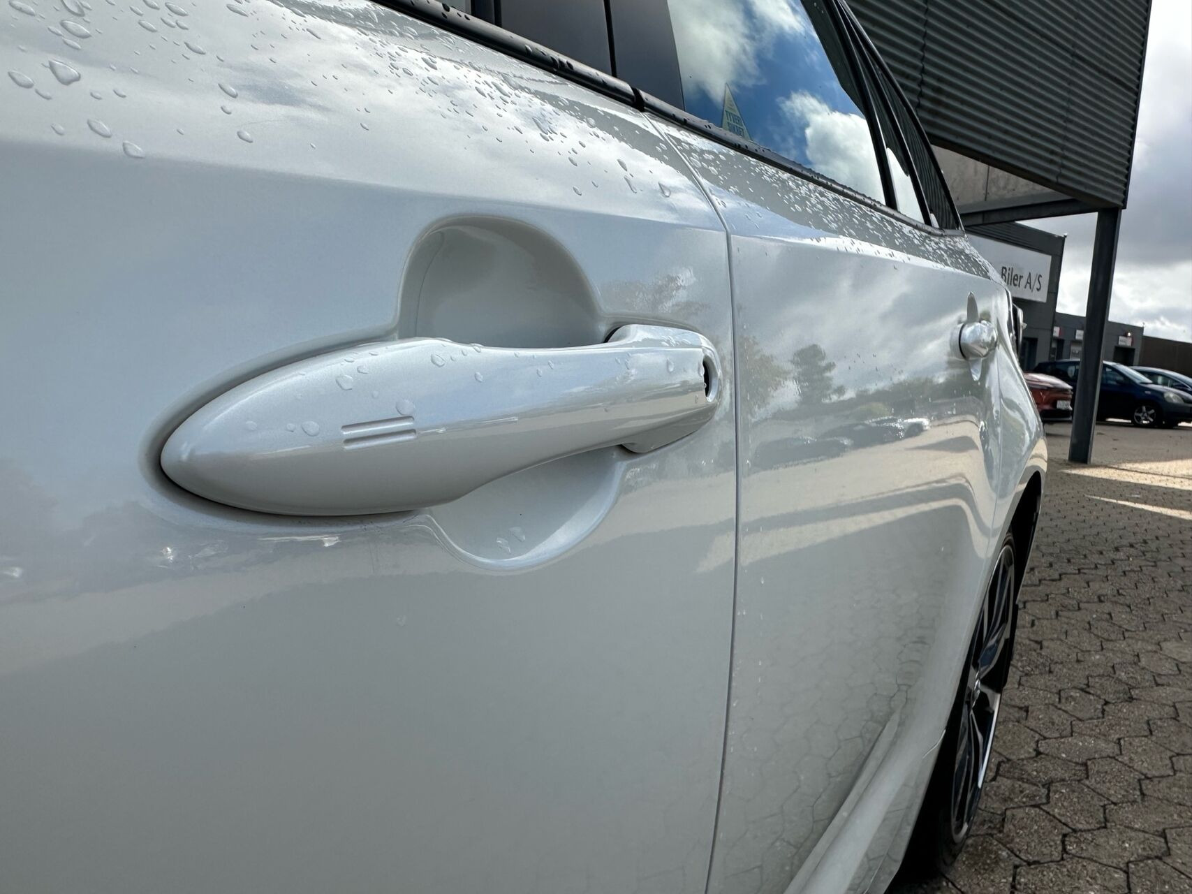 Hvid Toyota Corolla fra 2019