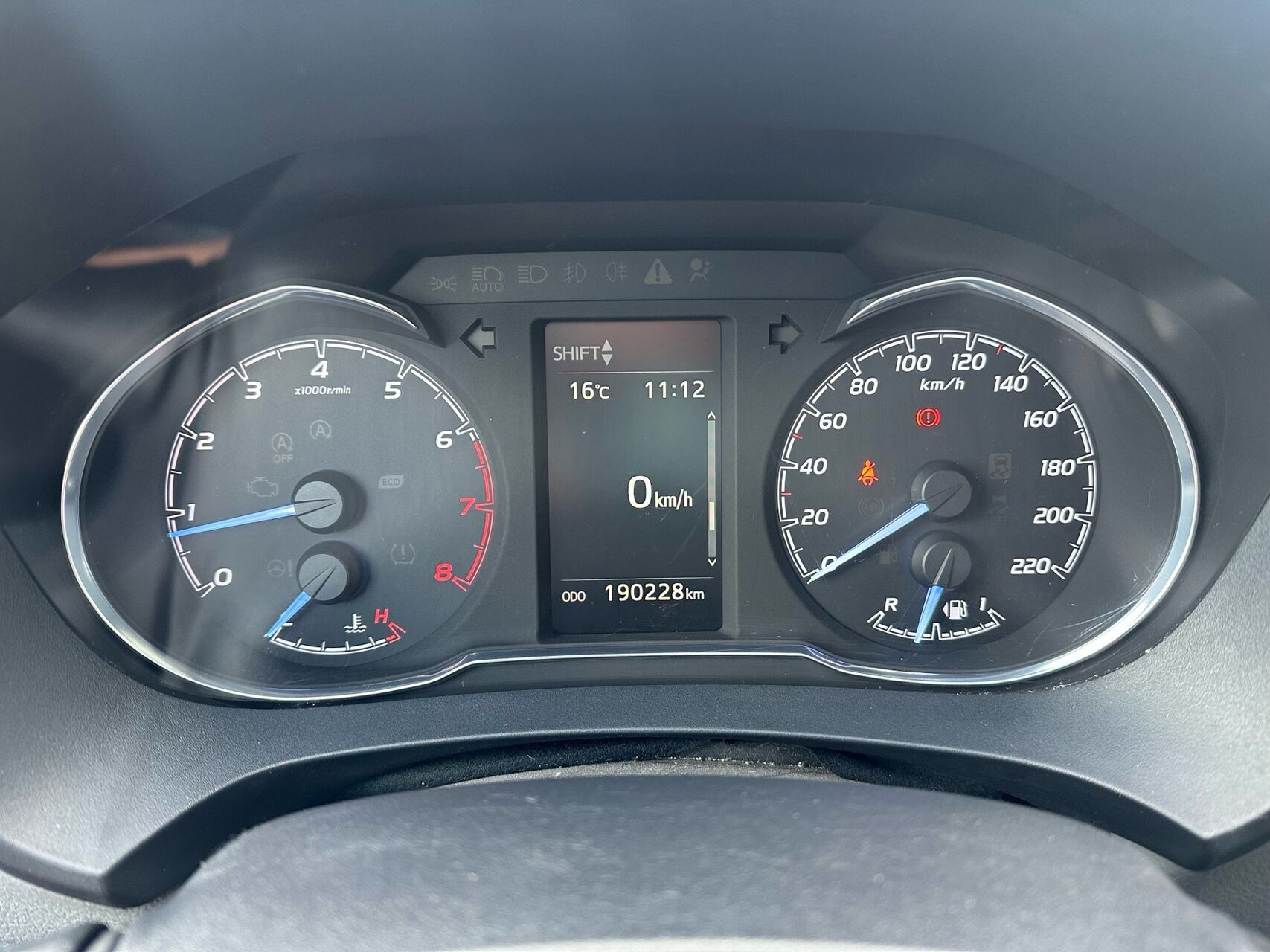 Sort Toyota Yaris fra 2017