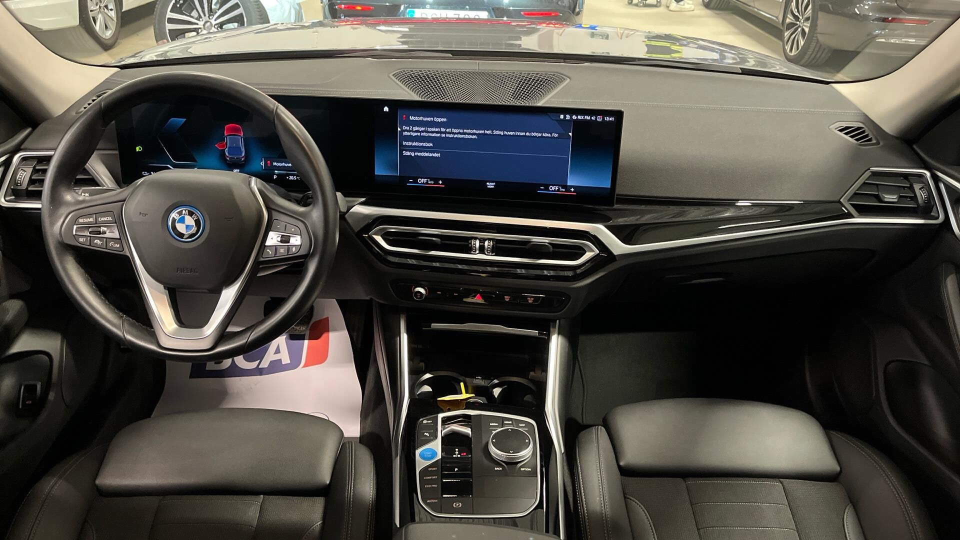 Grå BMW i4 fra 2023