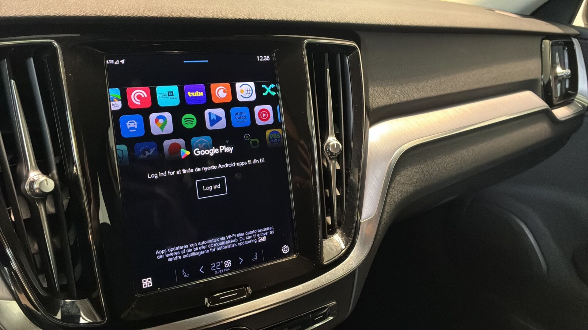 Sort Volvo V60 fra 2023