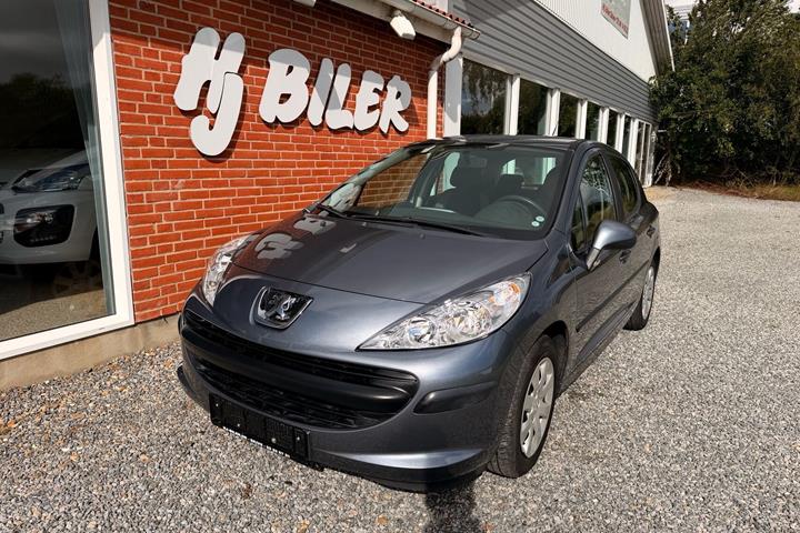 Sort Peugeot 207 fra 2008 set udefra