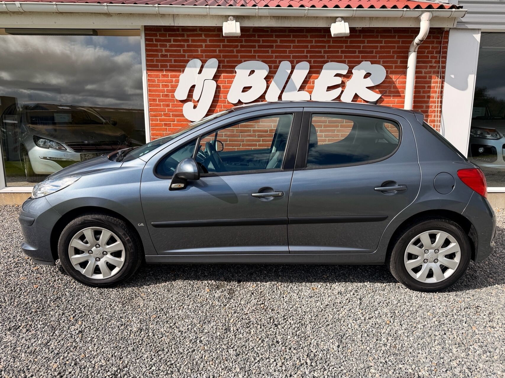Sort Peugeot 207 fra 2008