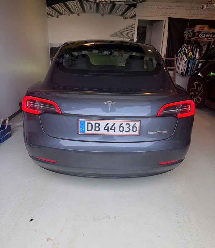 undefined Tesla Model 3 fra 2021