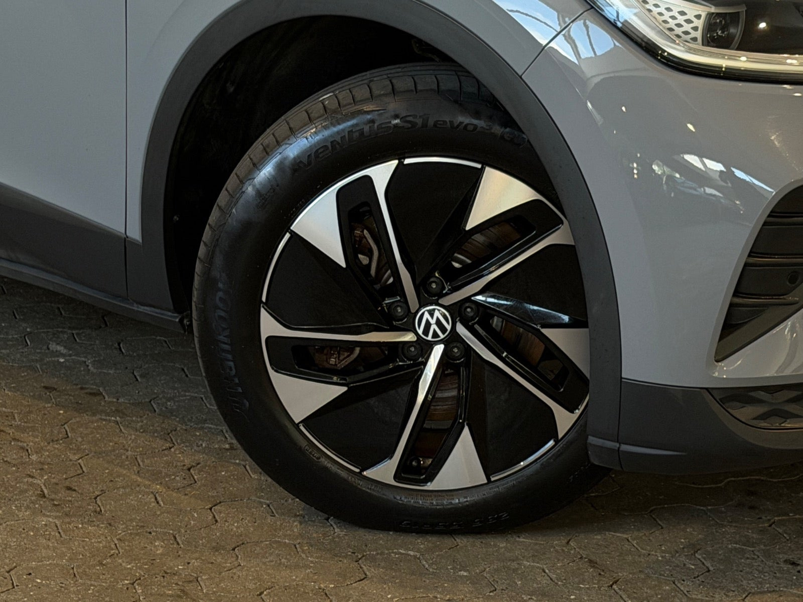 Grå VW ID.4 fra 2024