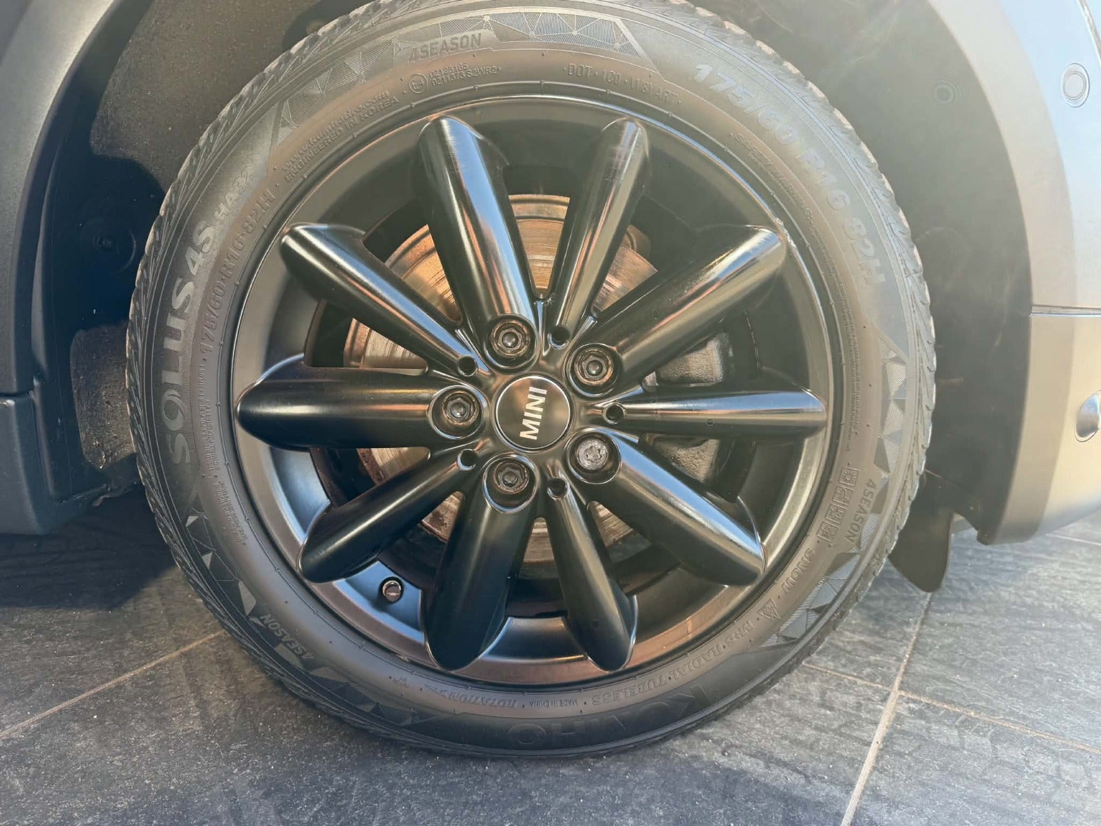 Sort Mini Cooper SE fra 2020
