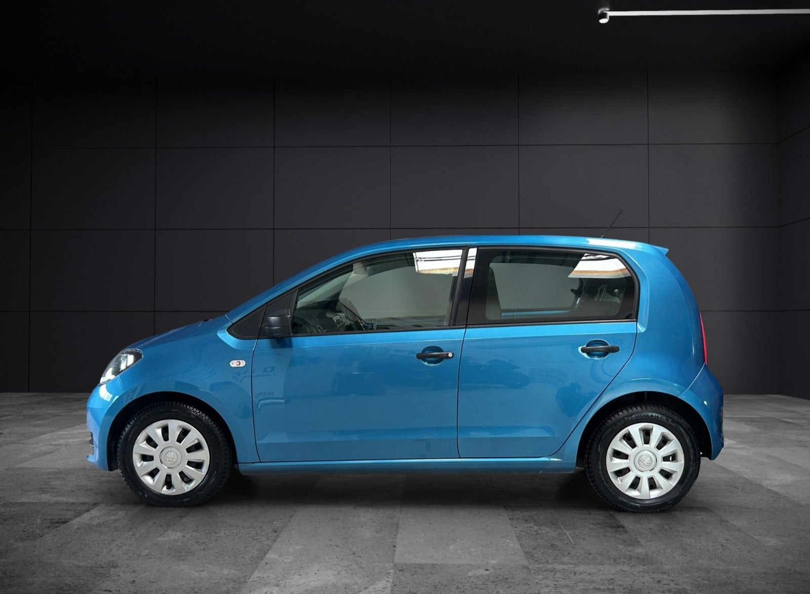 Blå Skoda Citigo fra 2018