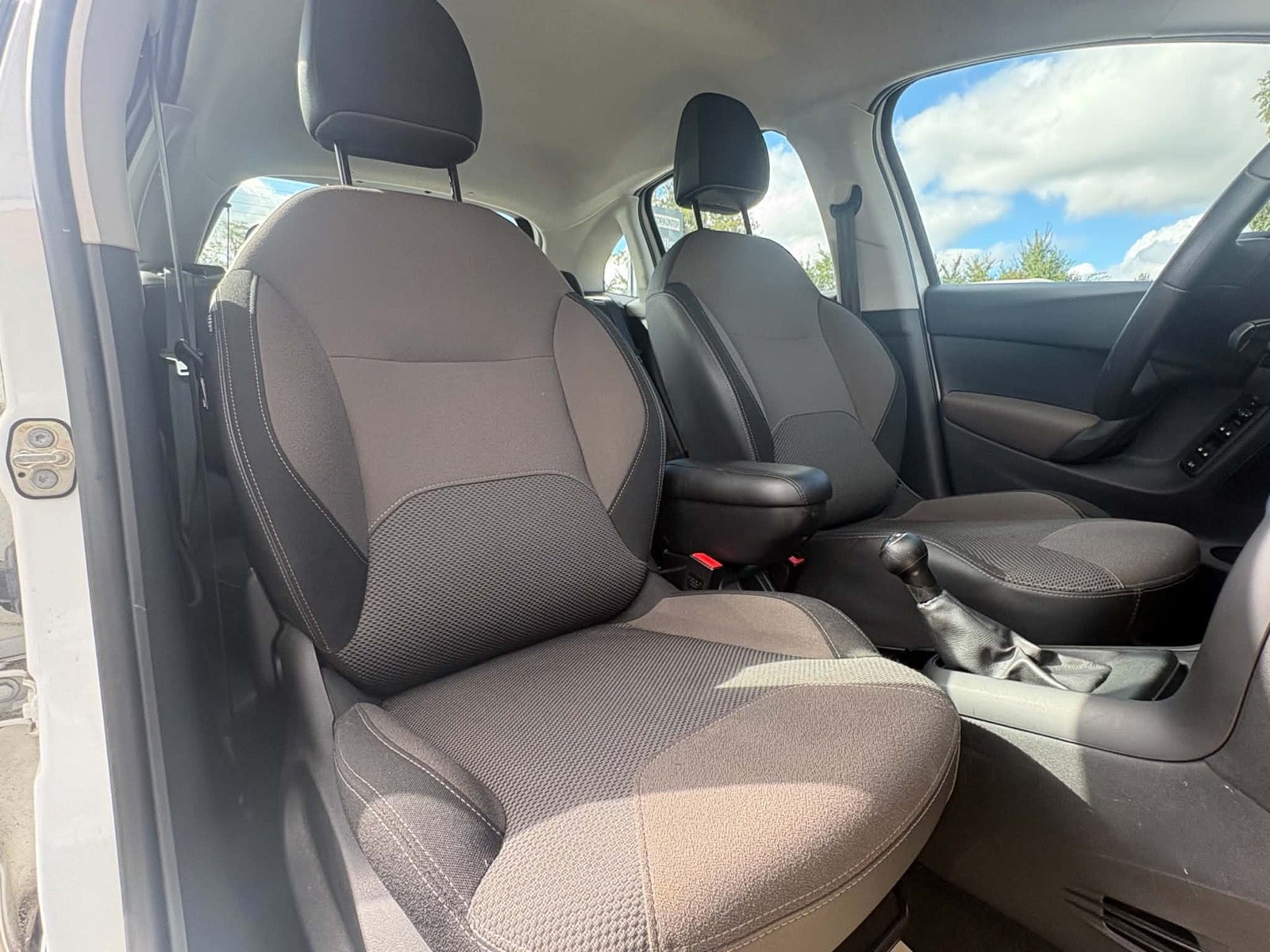 Hvid Citroën C3 fra 2014