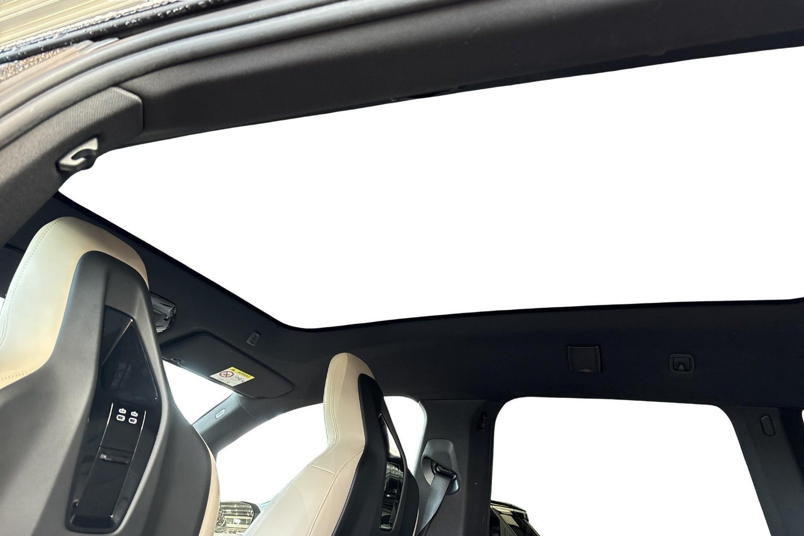 Hvid BMW iX fra 2023