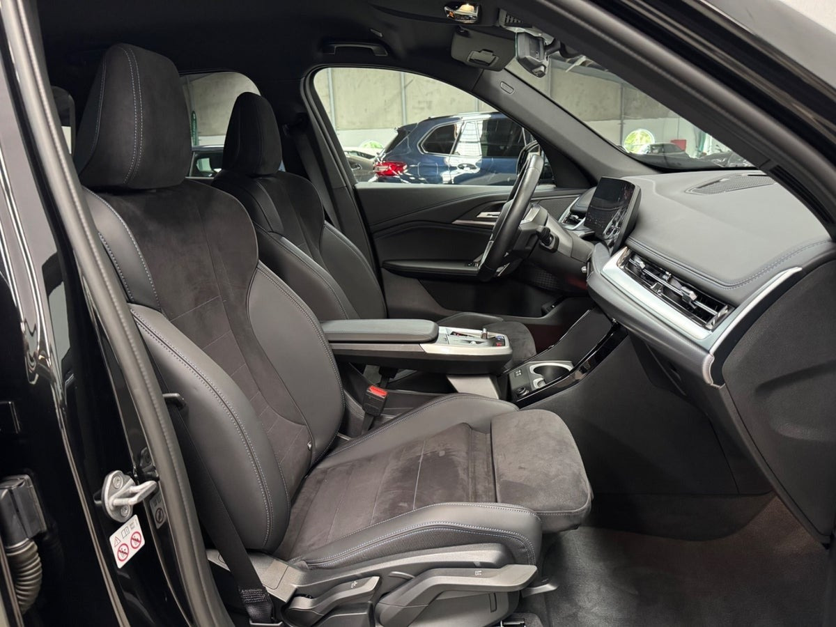 Sort BMW iX1 fra 2023