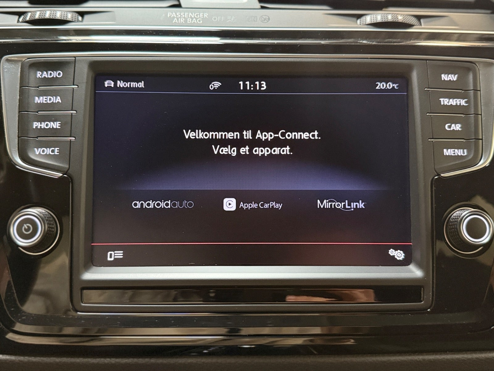 Sort VW Touran fra 2016