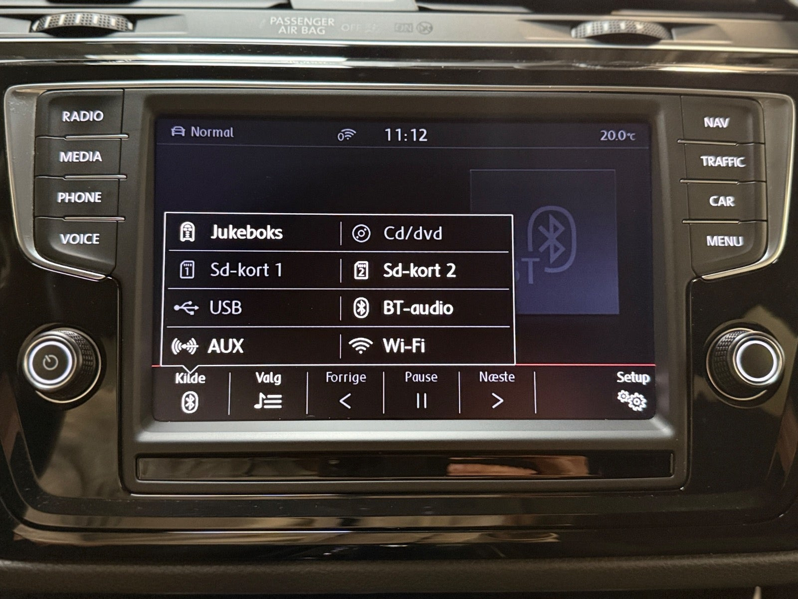 Sort VW Touran fra 2016