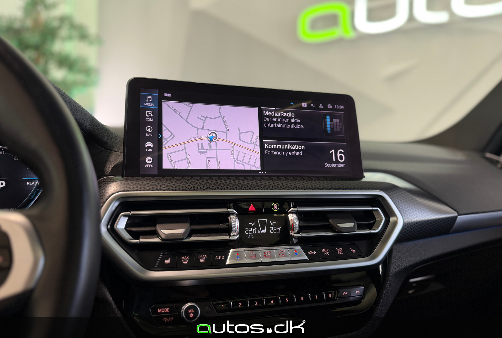 Hvid BMW iX3 fra 2023