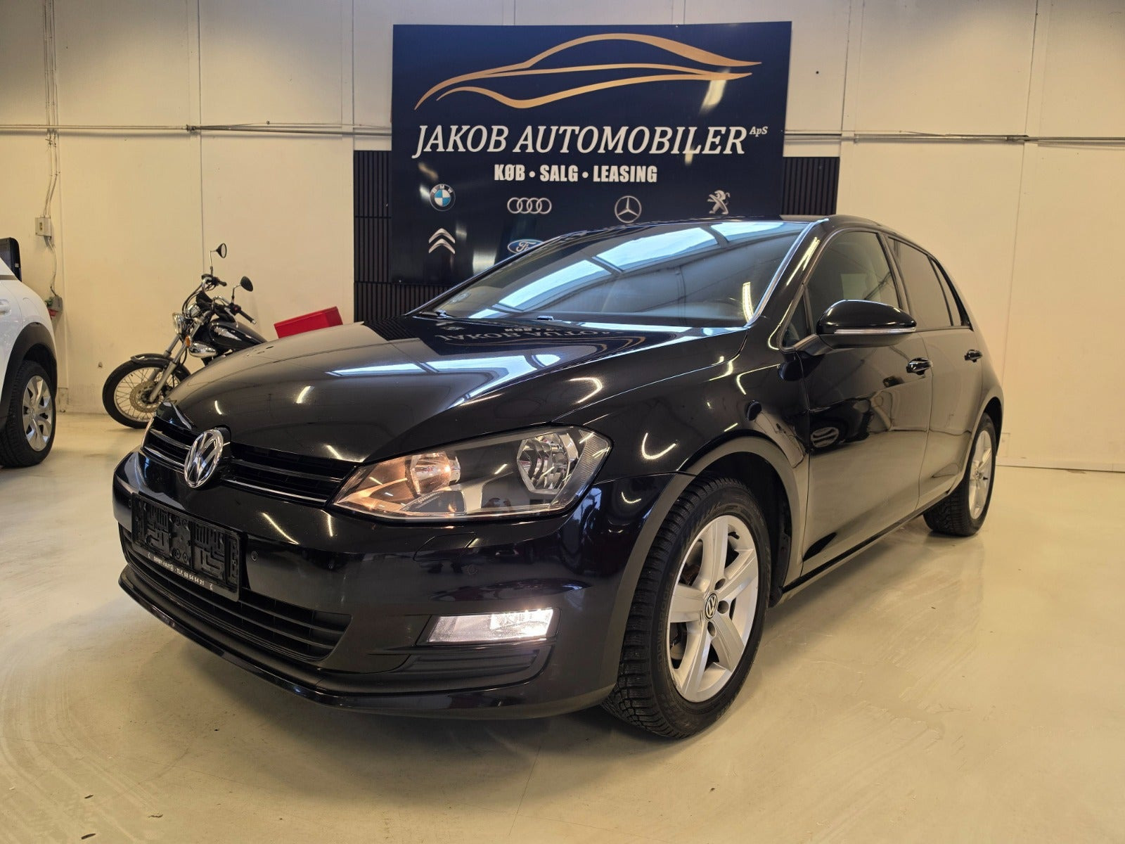 VW Golf VII 1,6 TDi 110 Trendline DSG BMT