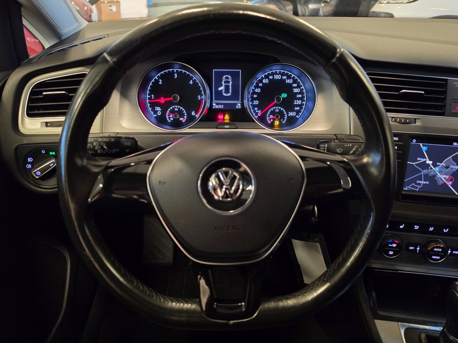 Sort VW Golf VII fra 2016