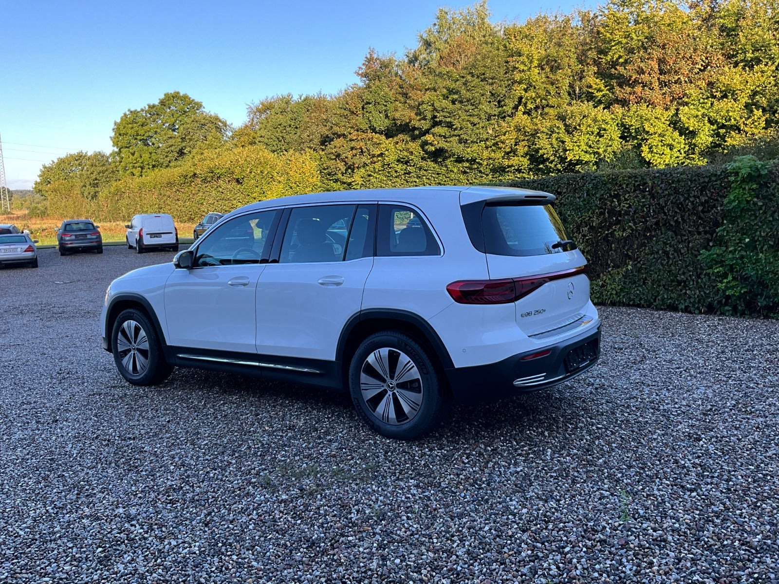 undefined Mercedes EQB250+ fra 2025