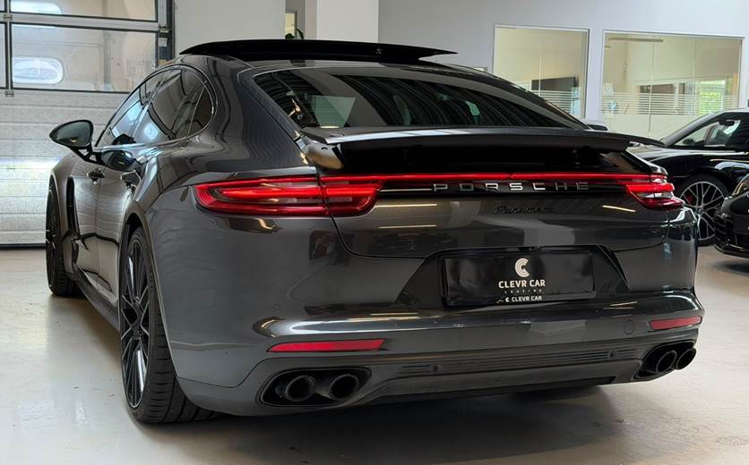 Porsche Panamera 4S