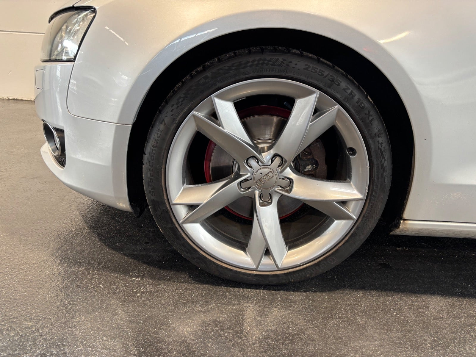 Sølv Audi A5 fra 2010