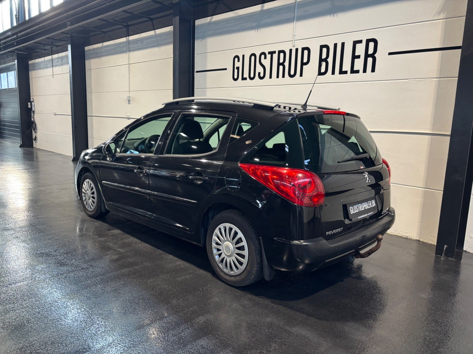 Sort Peugeot 207 fra 2012