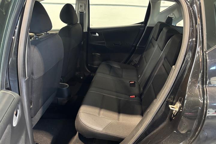 Sort Peugeot 207 fra 2012