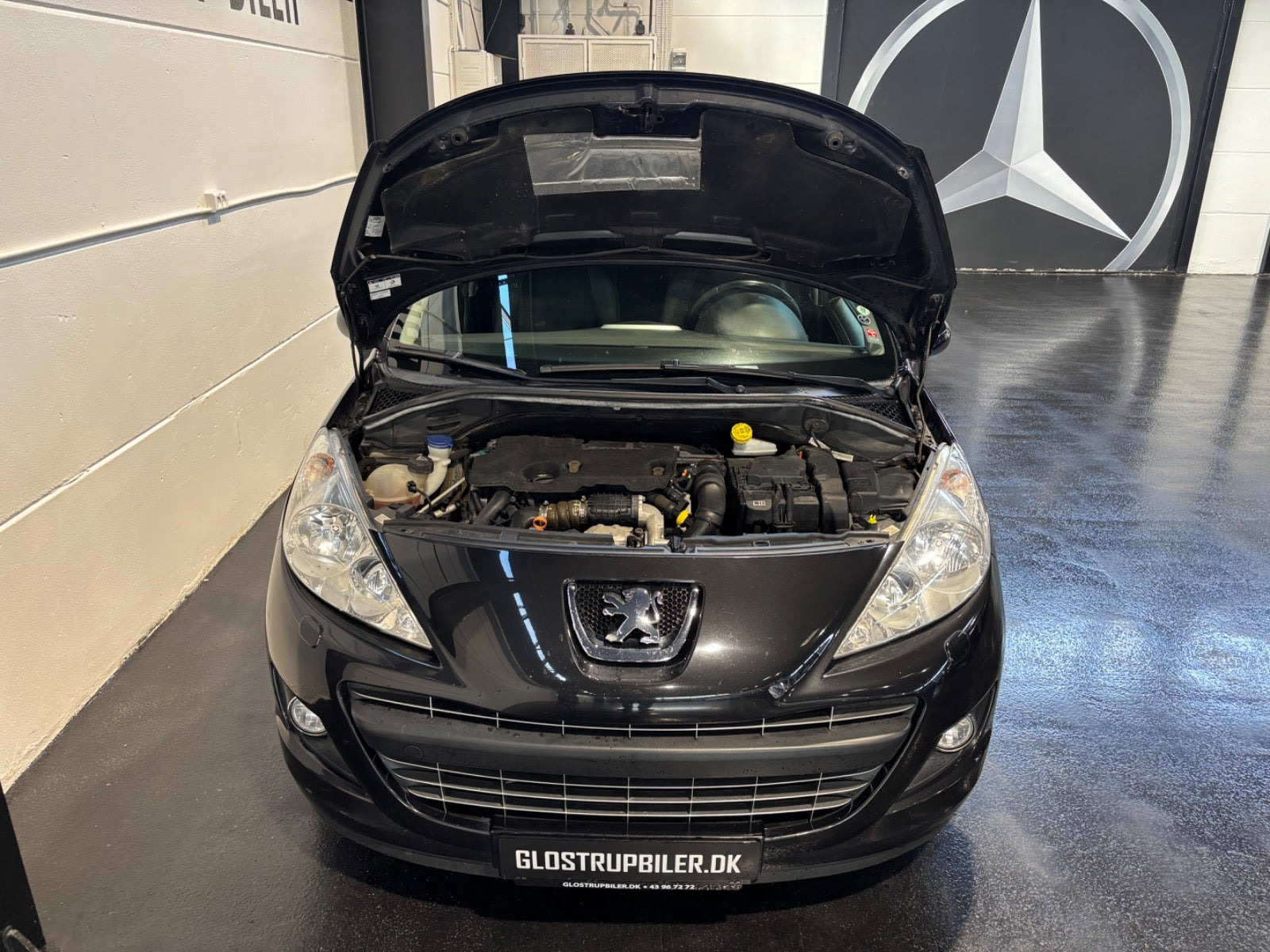 Sort Peugeot 207 fra 2012