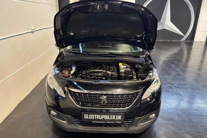 Sort Peugeot 2008 fra 2017