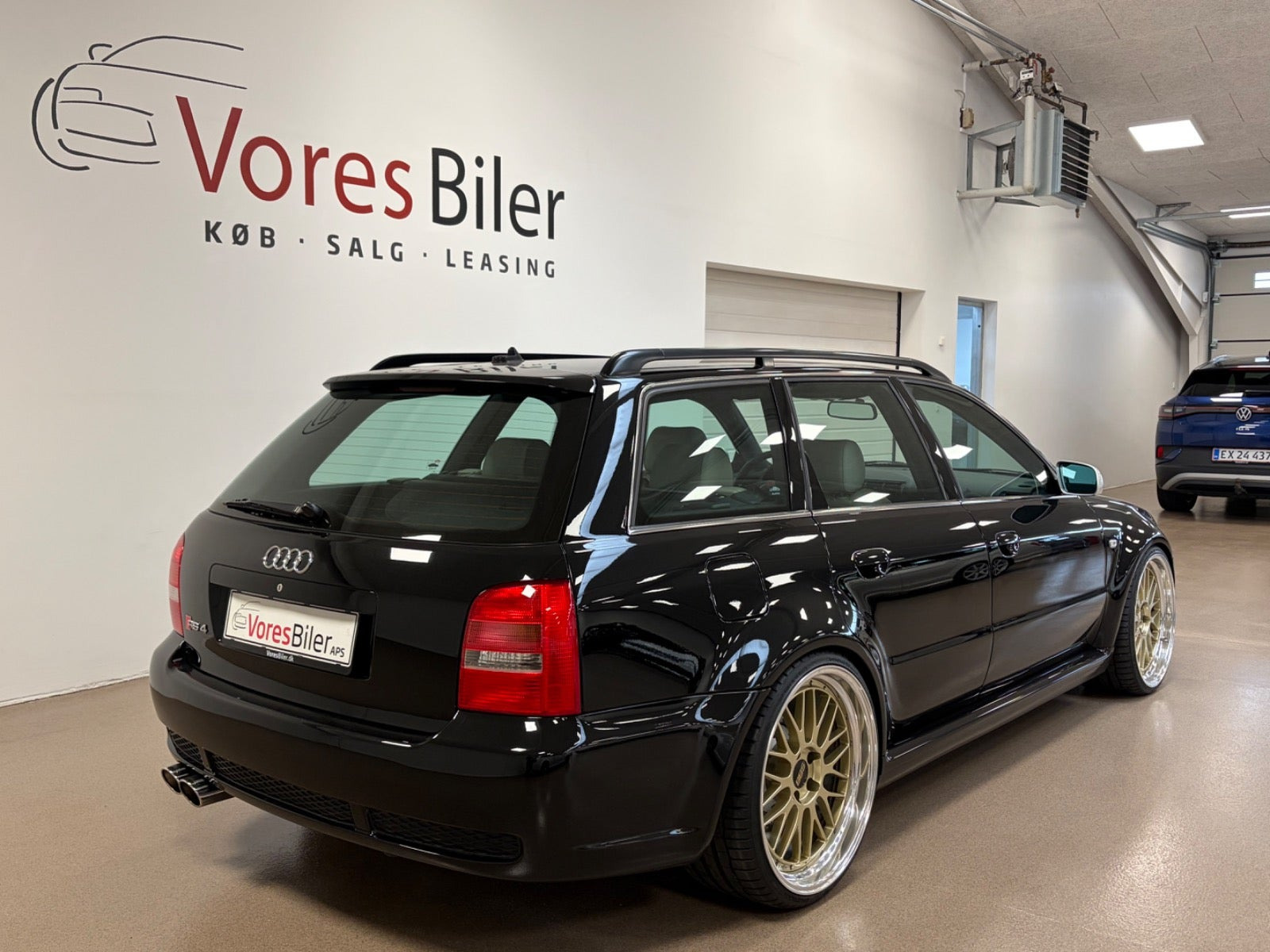 undefined Audi RS4 fra 2001