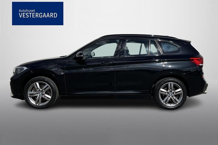 Sort BMW X1 fra 2020