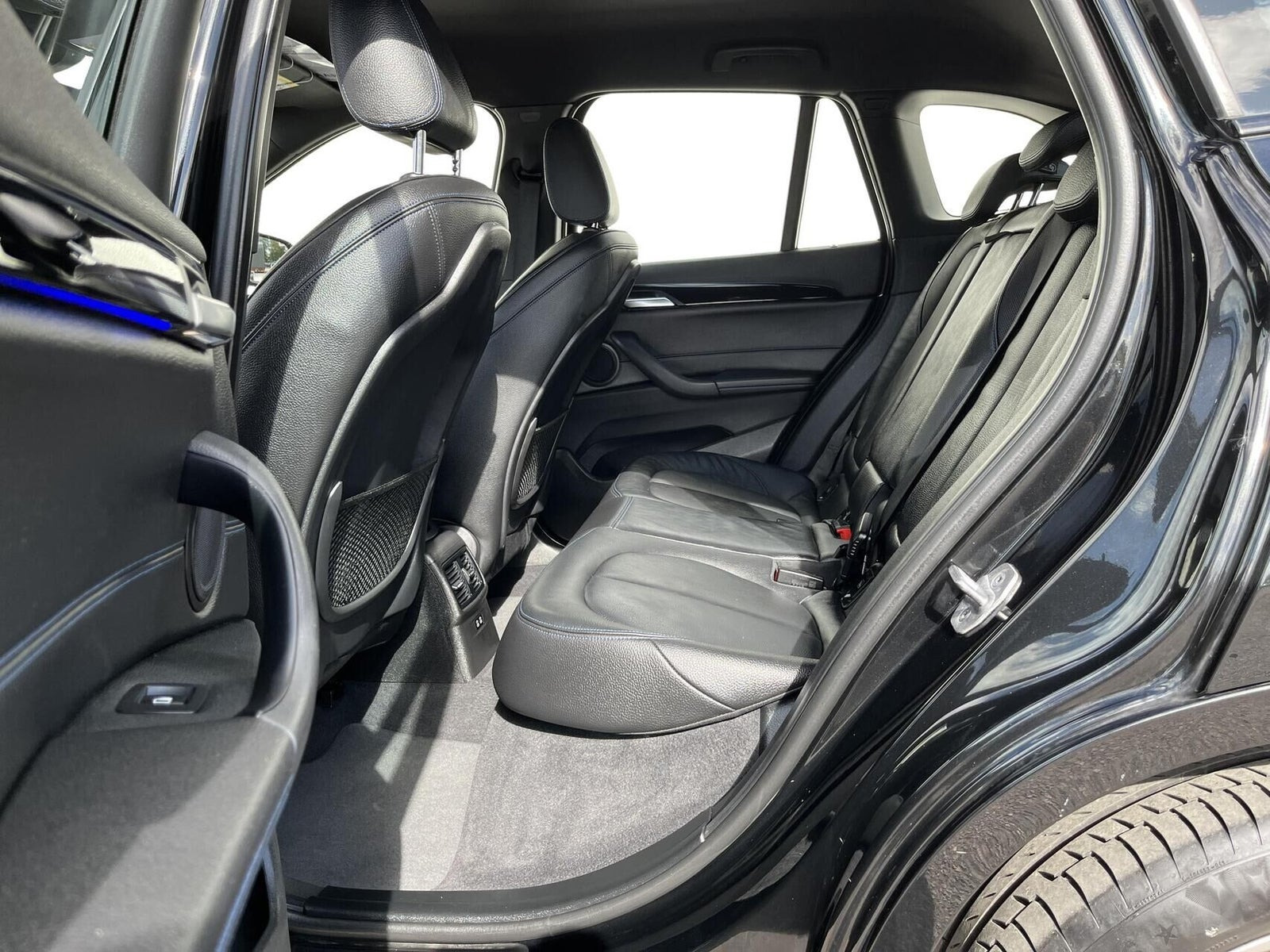 Sort BMW X1 fra 2020