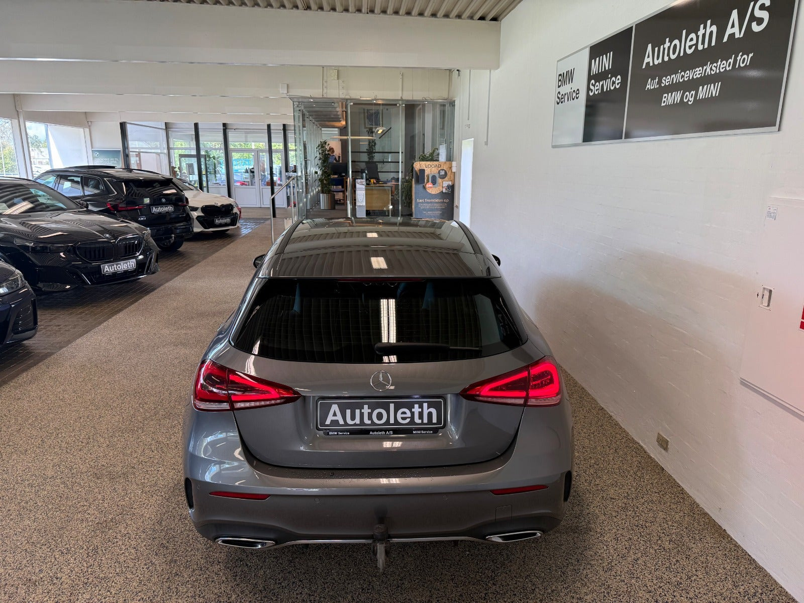 Grå Mercedes A200 fra 2020