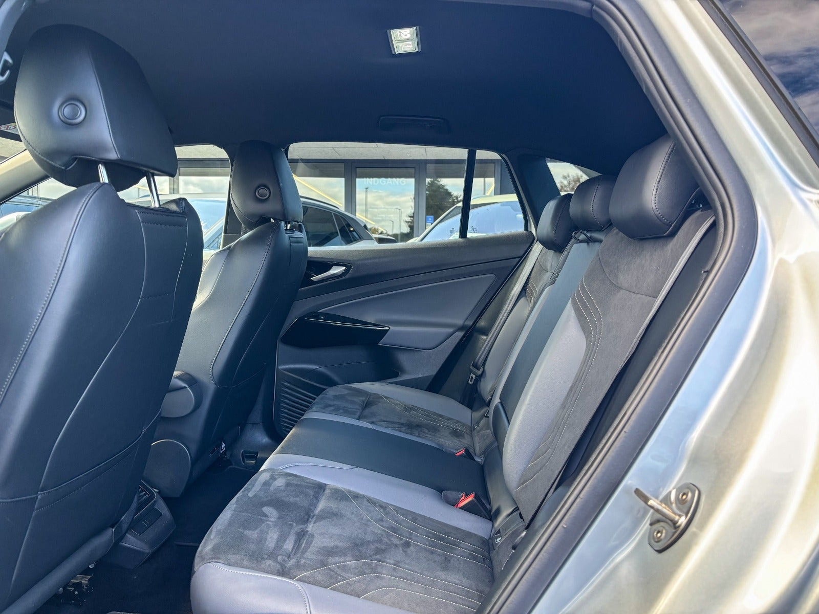 Sølv VW ID.4 fra 2025