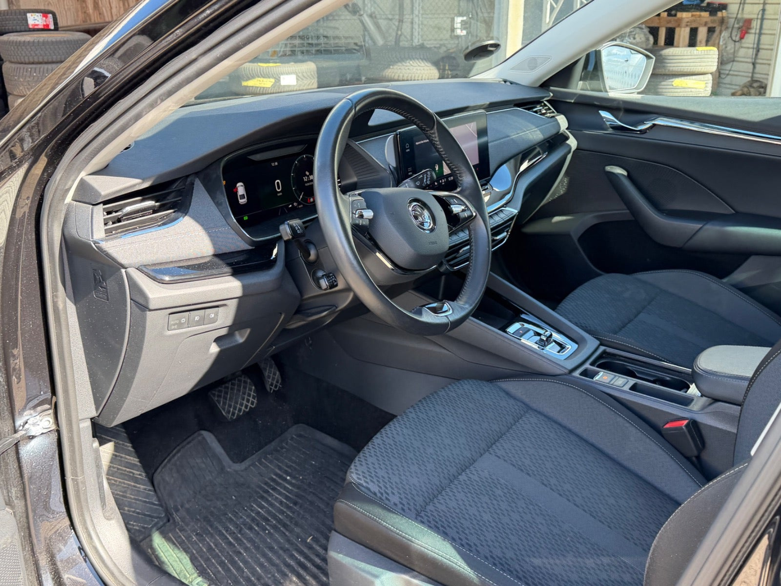 Sort Skoda Octavia fra 2021