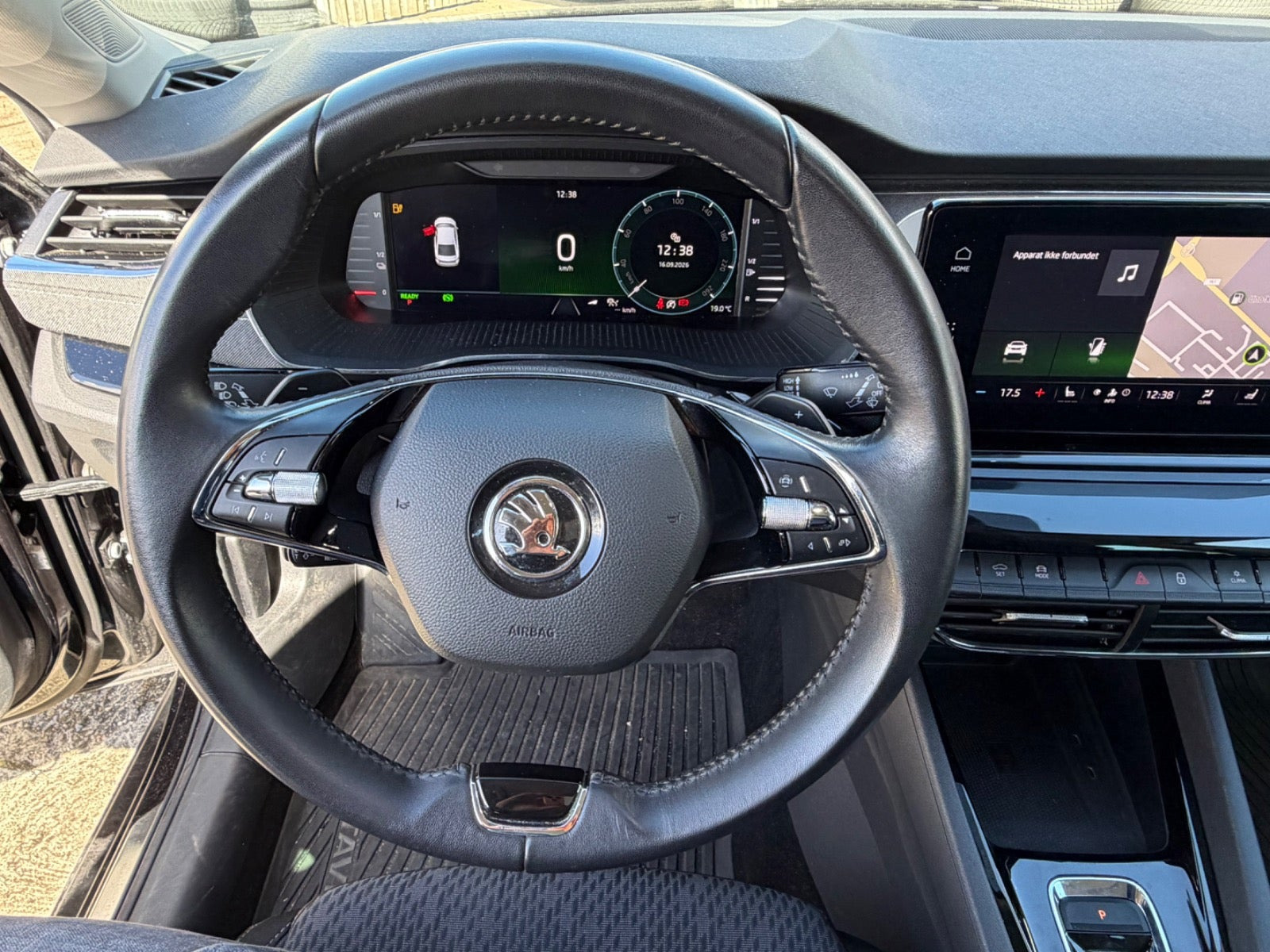 Sort Skoda Octavia fra 2021
