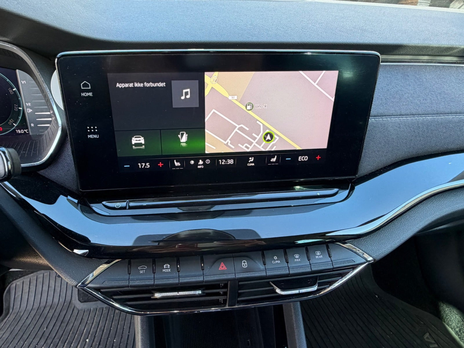 Sort Skoda Octavia fra 2021