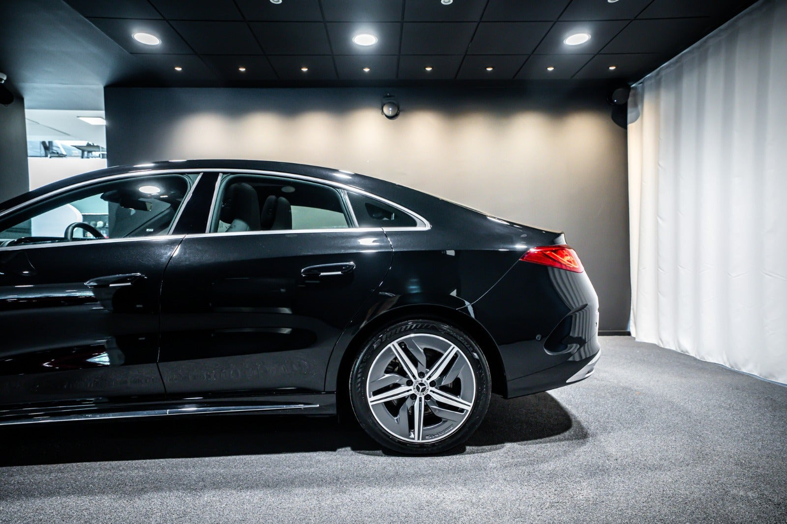Sort Mercedes CLA250+ fra 2025