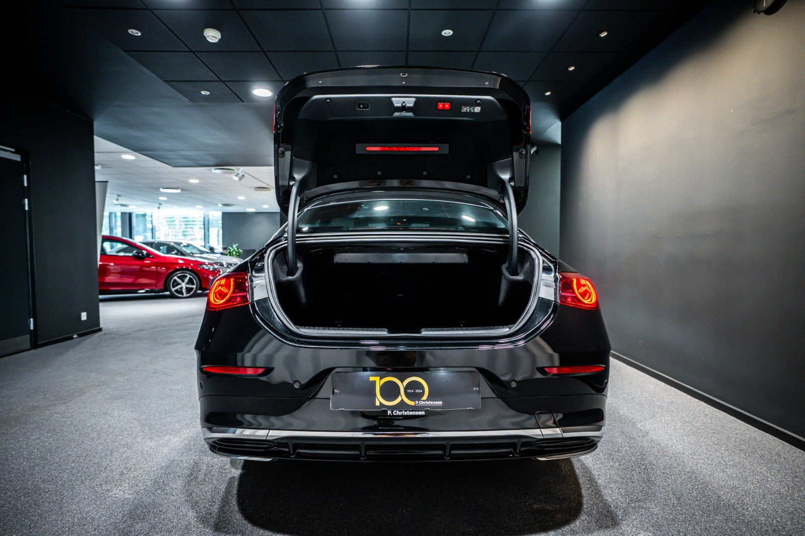 Sort Mercedes CLA250+ fra 2025