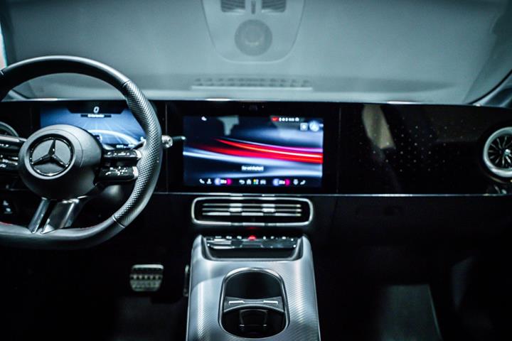 Sort Mercedes CLA250+ fra 2025