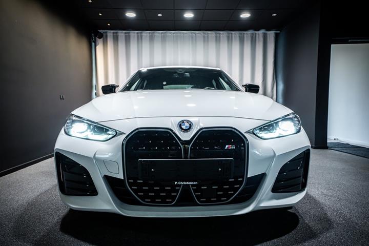 Hvid BMW i4 fra 2022