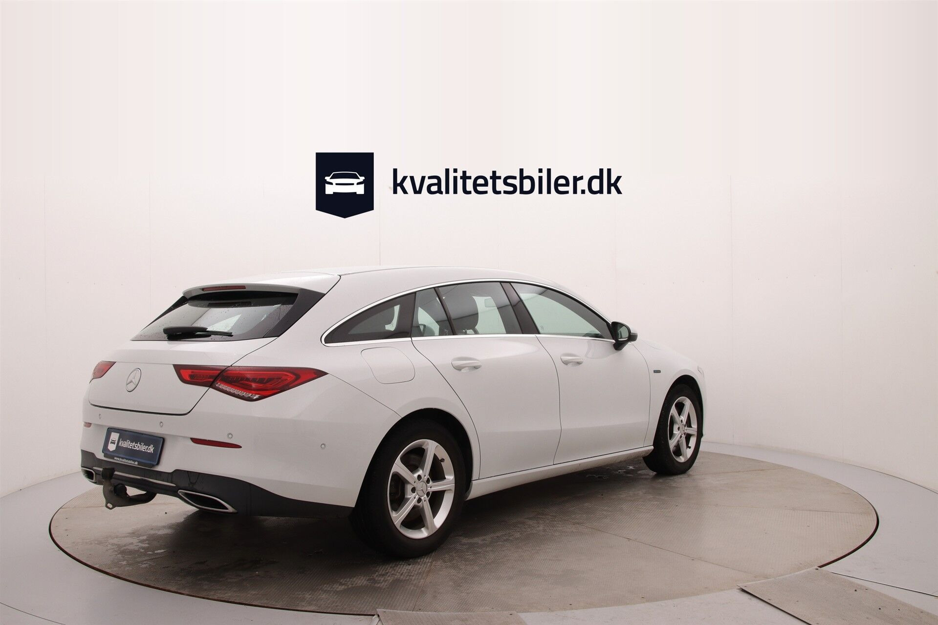 Hvid Mercedes CLA250 e fra 2021