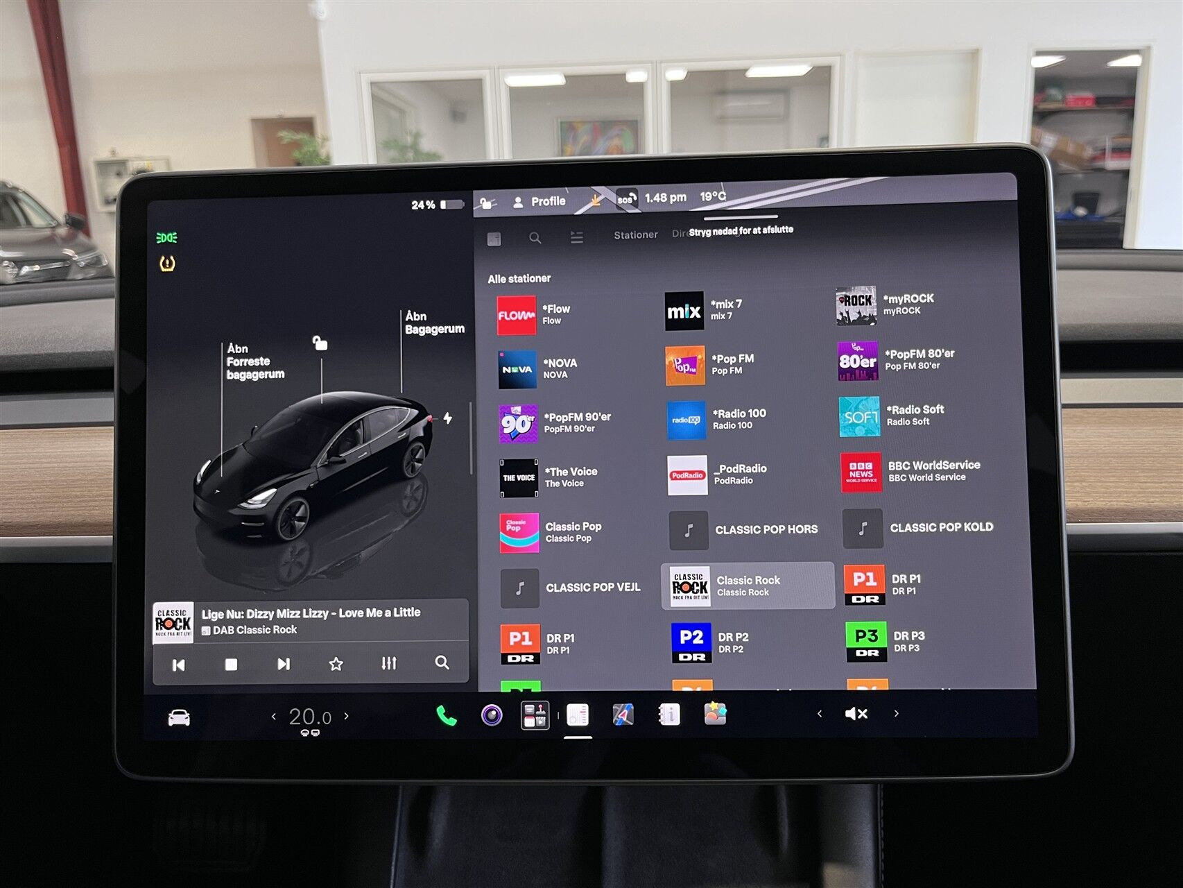 Sort Tesla Model 3 fra 2023