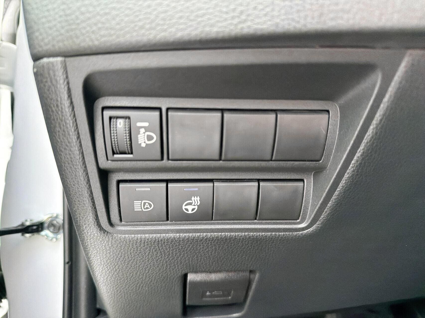 Hvid Toyota Yaris fra 2026