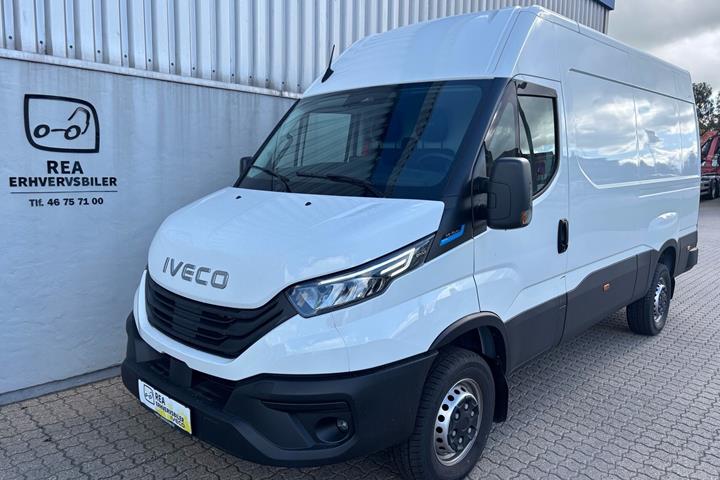 Hvid Iveco eDaily fra 2025